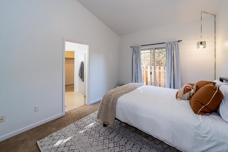 Furnished Finder property 432205_1 photo 9