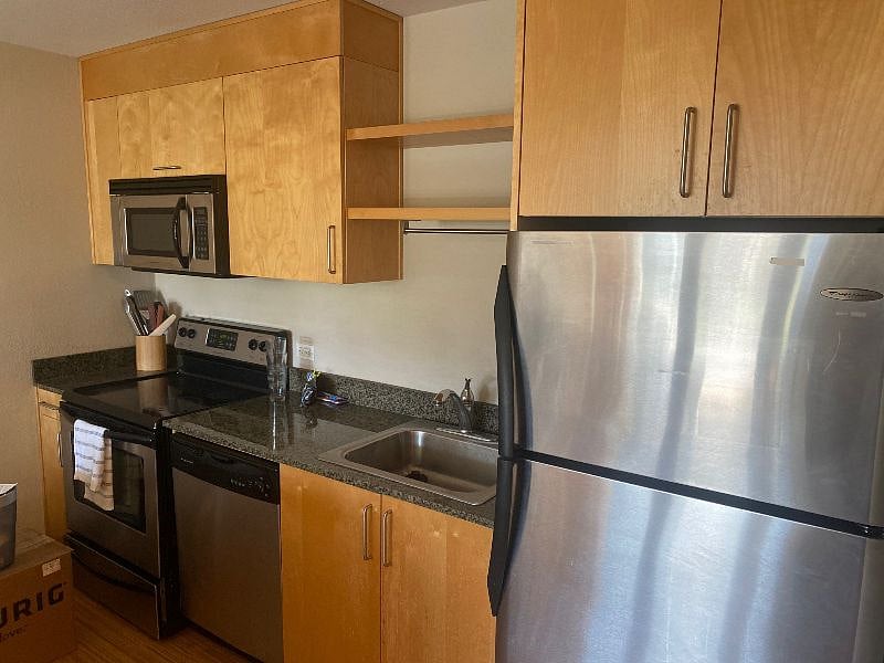 Furnished Finder property 432237_1 photo 3