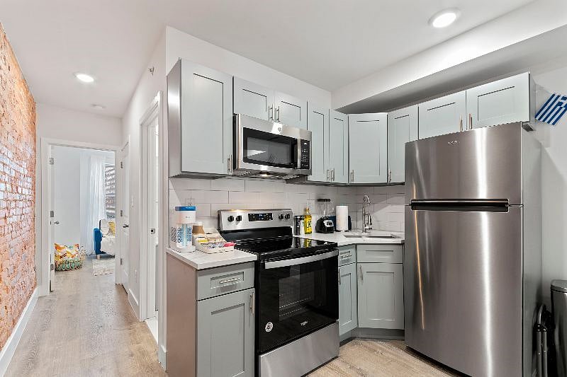 Furnished Finder property 432240_1 photo 3
