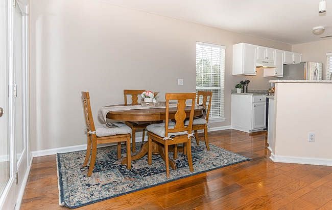 Furnished Finder property 432244_1 photo 17