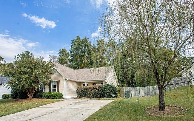 Furnished Finder property 432244_1 photo 21