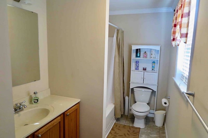 Master Suite full ensuite. Each bathroom has its own thermostat.