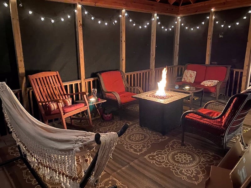 Come exhale by the fire in our screened-in porch (with a glass of wine, cup of hot chocolate, making s'mores, or napping in the hammock), surrounded only by the sights and sounds of nature.