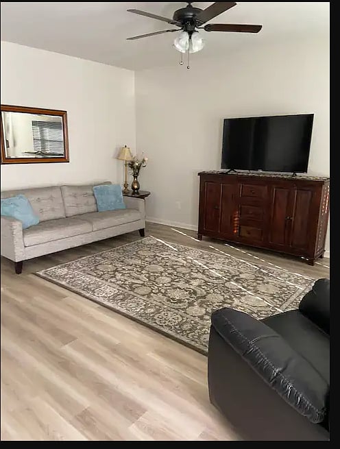 Furnished Finder property 432286_1 photo 2