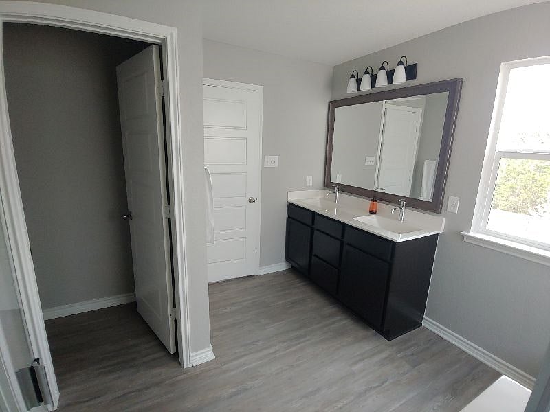 Furnished Finder property 432366_1 photo 17
