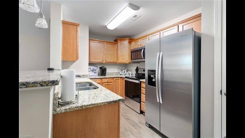 Furnished Finder property 432377_1 photo 5