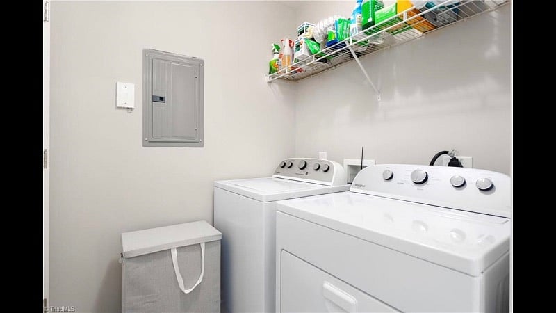 Furnished Finder property 432377_1 photo 6