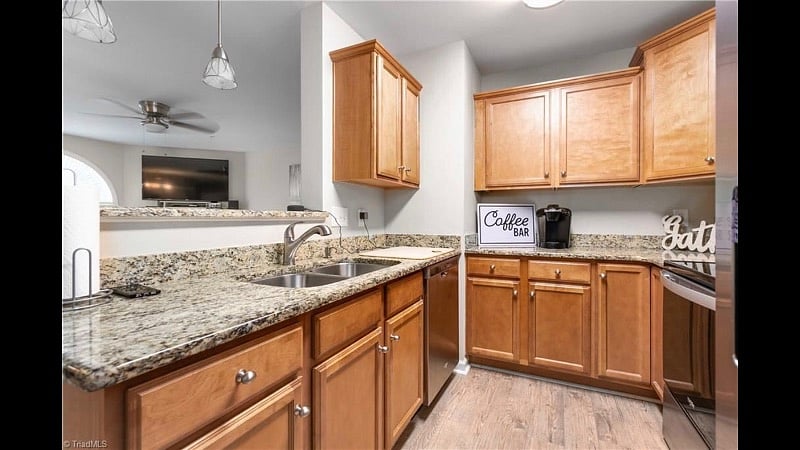 Furnished Finder property 432377_1 photo 7