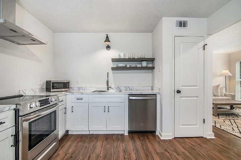 Furnished Finder property 432402_2 photo 4