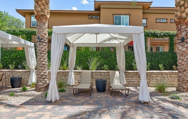 Furnished Finder property 432437_1 photo 12