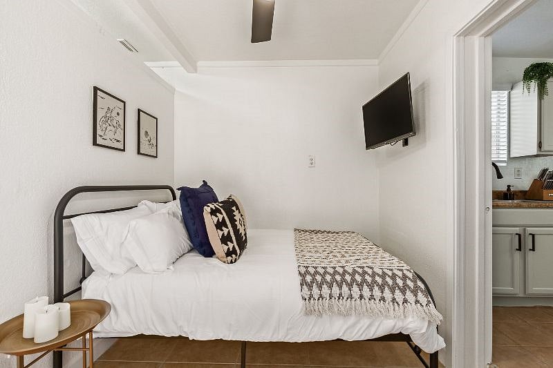 Furnished Finder property 432442_1 photo 11