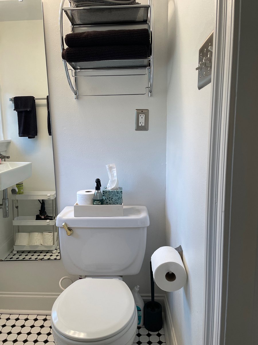 Furnished Finder property 432475_2 photo 8