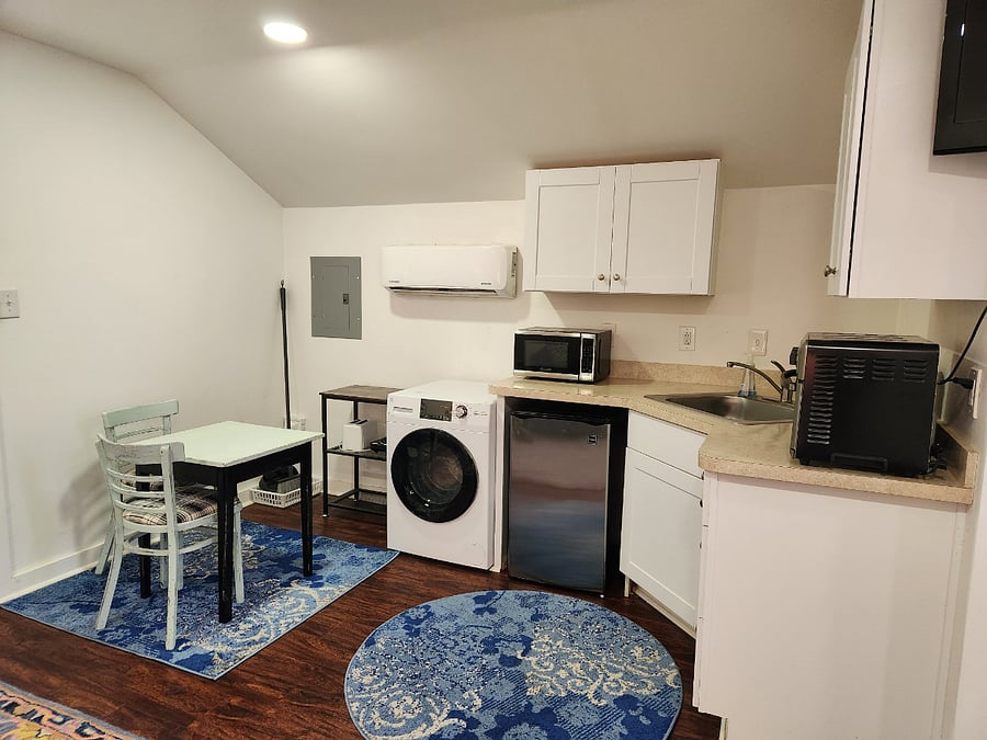 Furnished Finder property 432483_1 photo 11