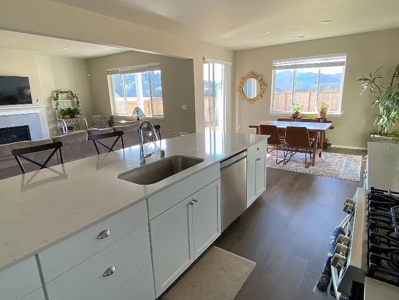 Furnished Finder property 432511_1 photo 6