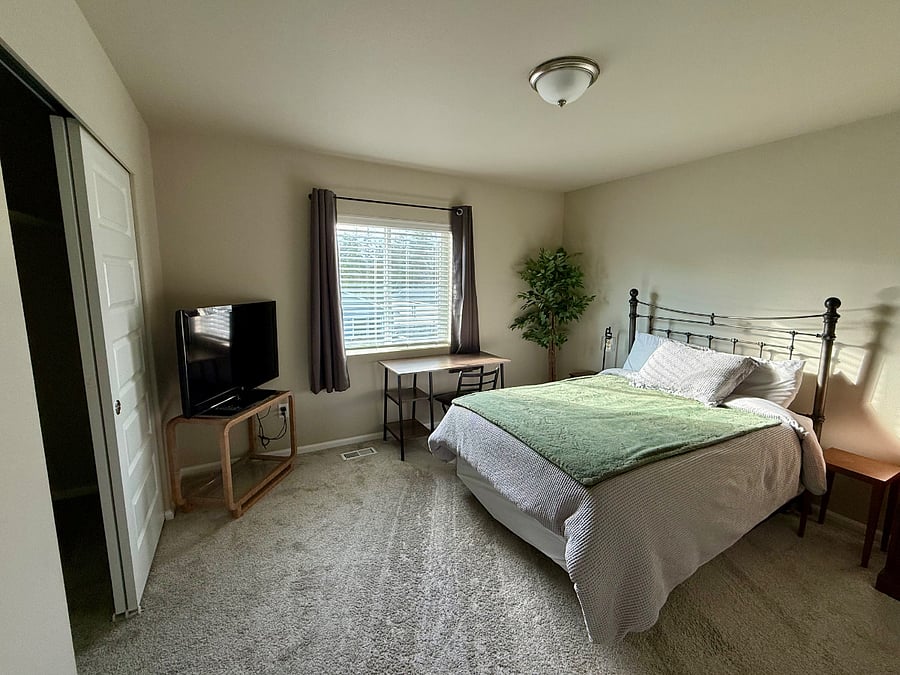 Furnished Finder property 432511_1 photo 11