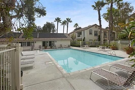 Furnished Finder property 432586_1 photo 21