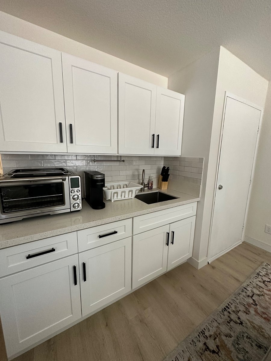 Furnished Finder property 432588_3 photo 3