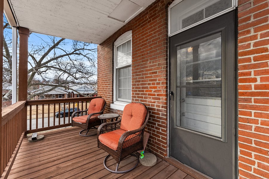 2nd floor deck
