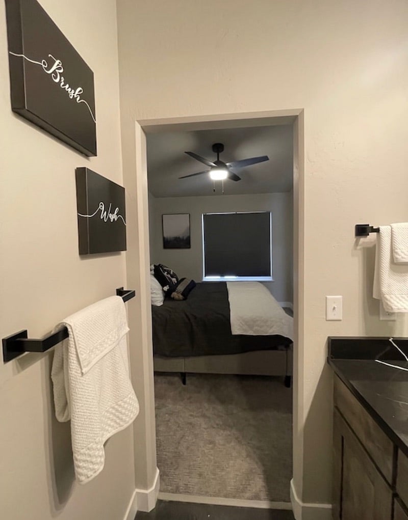 Furnished Finder property 432609_1 photo 11