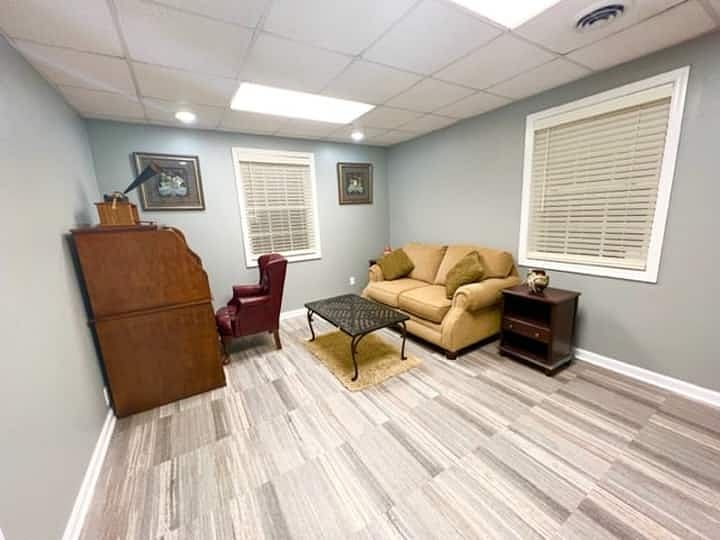 Bedroom2 /OfficeC