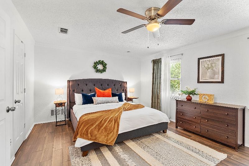 Furnished Finder property 432702_1 photo 25