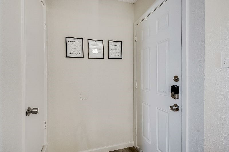 Furnished Finder property 432703_1 photo 21