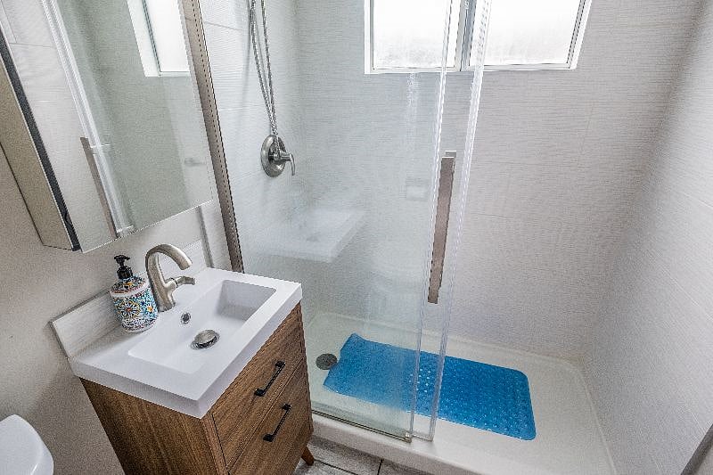 Furnished Finder property 432757_2 photo 9