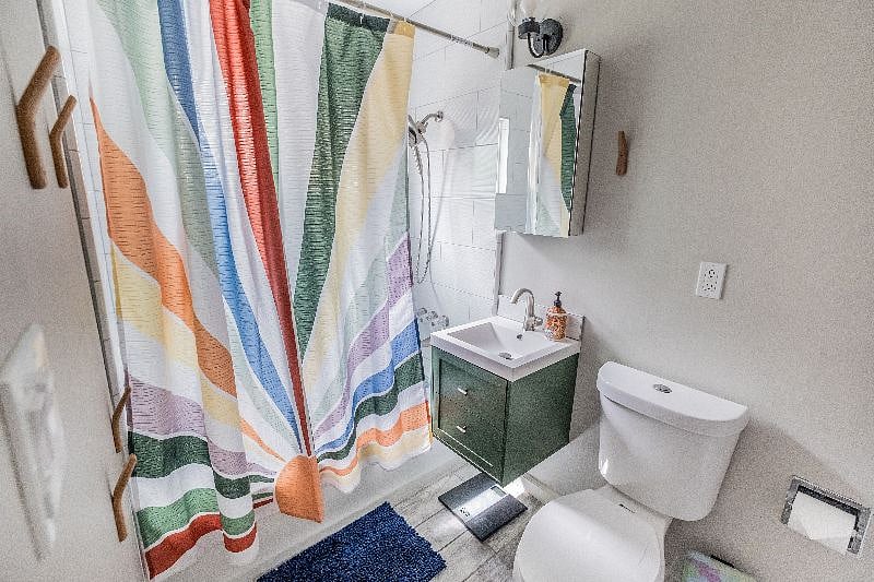 Furnished Finder property 432757_2 photo 8