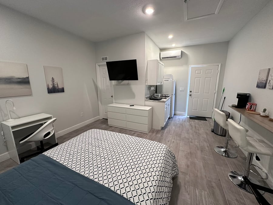 Furnished Finder property 432787_1 photo 2