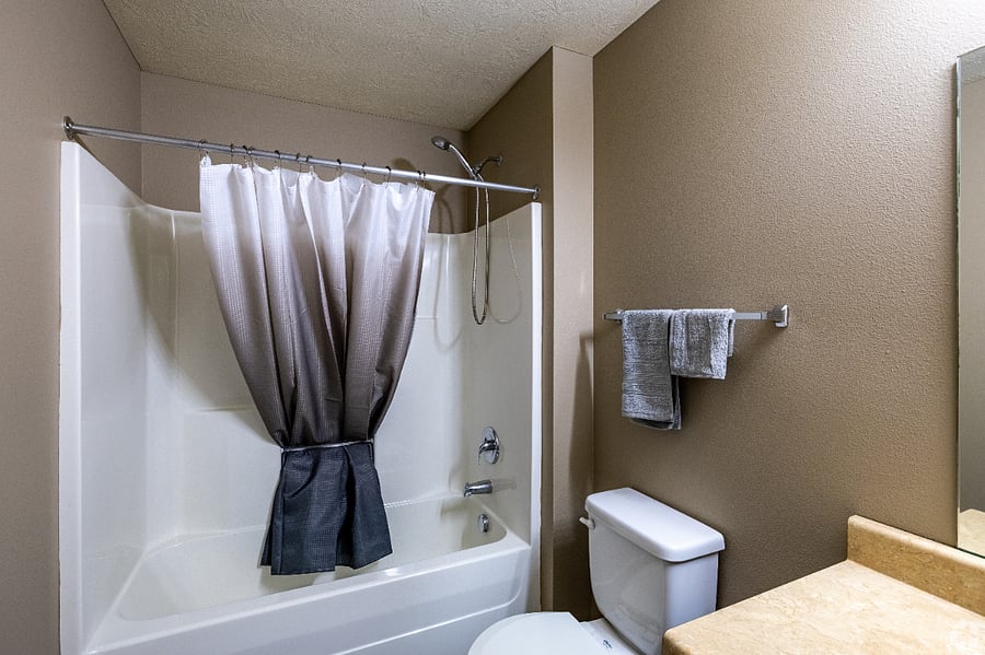 Furnished Finder property 432806_4 photo 9