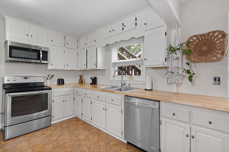 Furnished Finder property 432830_1 photo 5