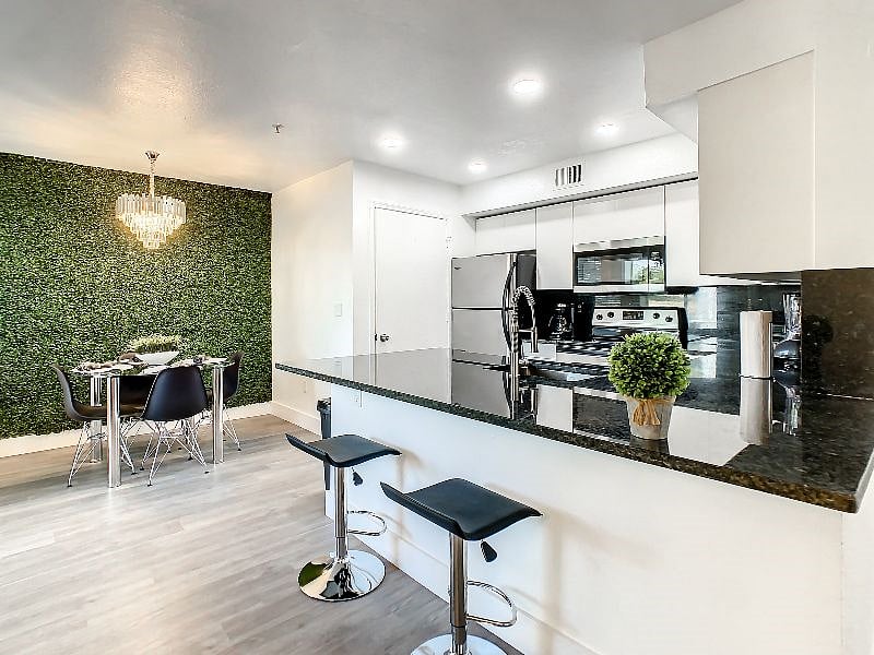 Furnished Finder property 432902_1 photo 1