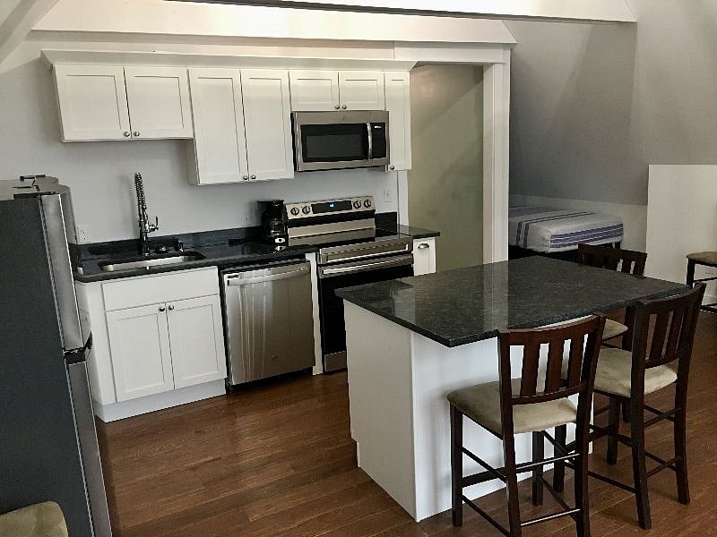 Furnished Finder property 432912_1 photo 3
