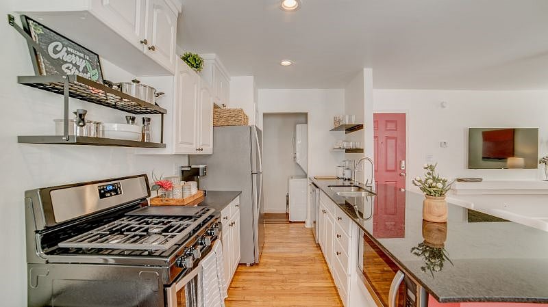 Furnished Finder property 432922_1 photo 14