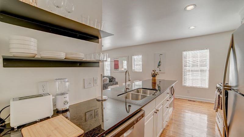 Furnished Finder property 432922_1 photo 16