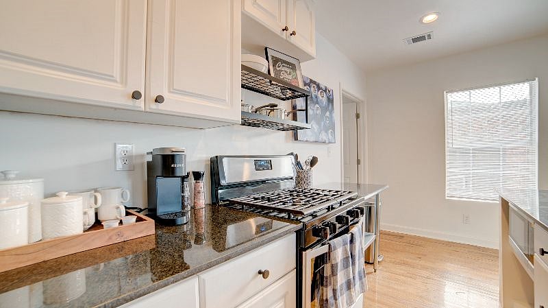 Furnished Finder property 432922_1 photo 44