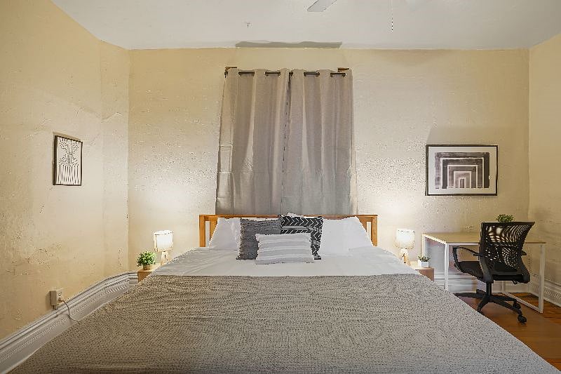 Furnished Finder property 432928_1 photo 11