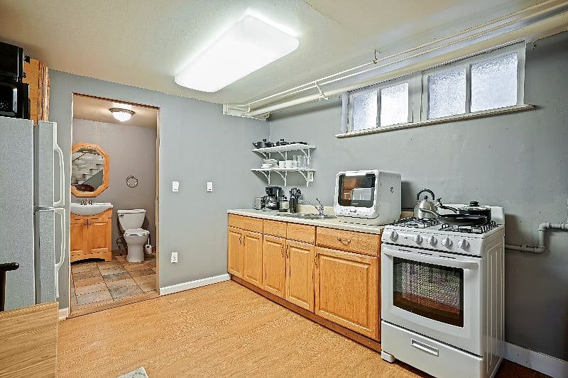 Furnished Finder property 432928_3 photo 6