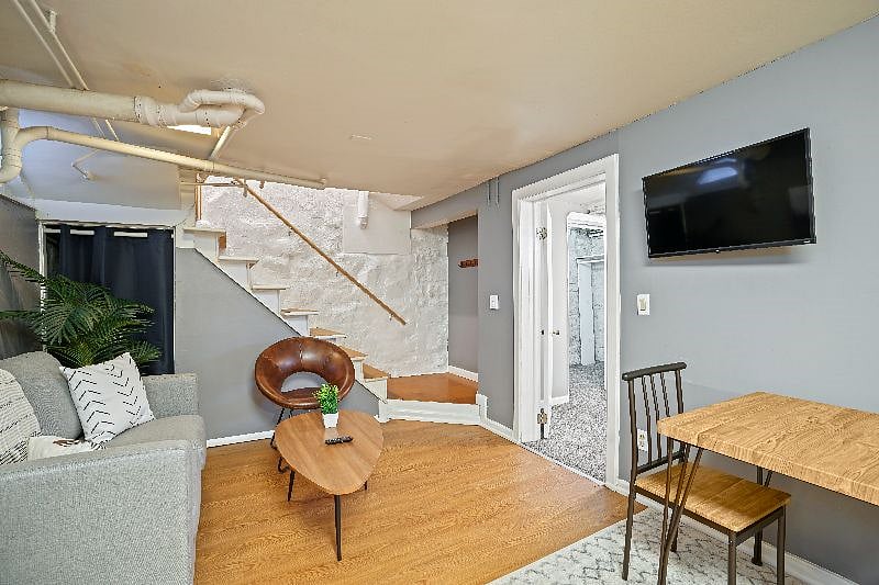 Furnished Finder property 432928_3 photo 11