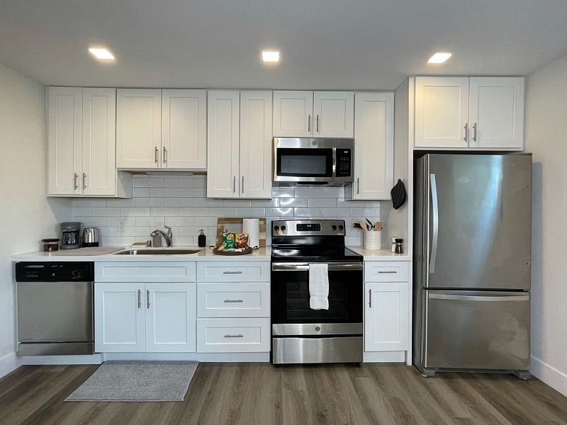 Furnished Finder property 432934_1 photo 4