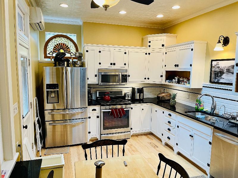 Furnished Finder property 432956_1 photo 14