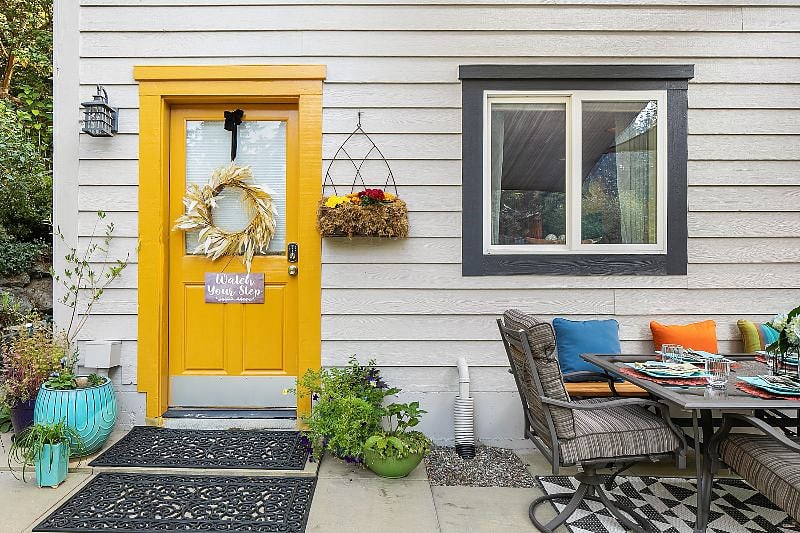 Separate entrance off the private patio, keyless entry that will be programmed upon your booking.