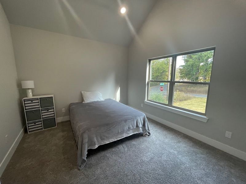 Furnished Finder property 433117_1 photo 18