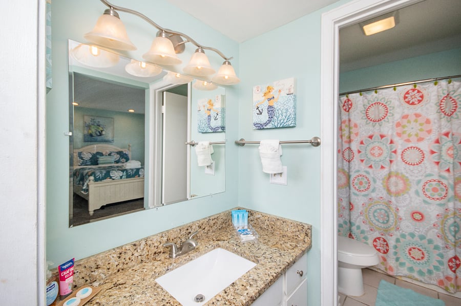 on suite master bathroom