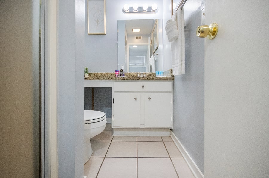 2nd bathroom