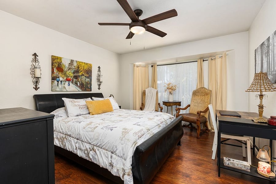 Bedroom #1