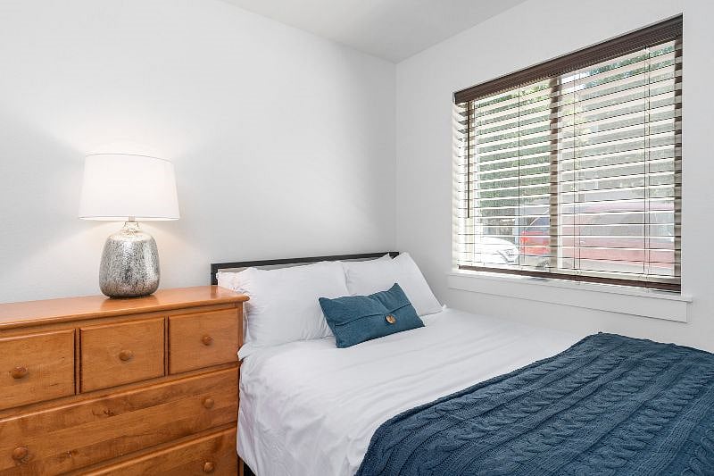 Furnished Finder property 433161_1 photo 13