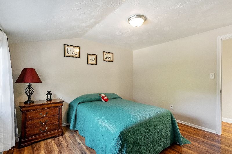 Furnished Finder property 433164_1 photo 4