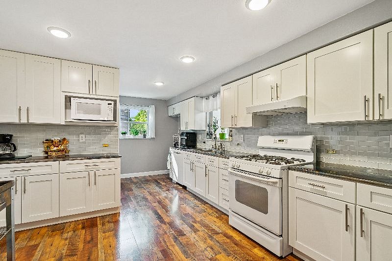 Furnished Finder property 433164_1 photo 11