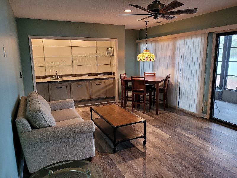 Furnished Finder property 433205_1 photo 18
